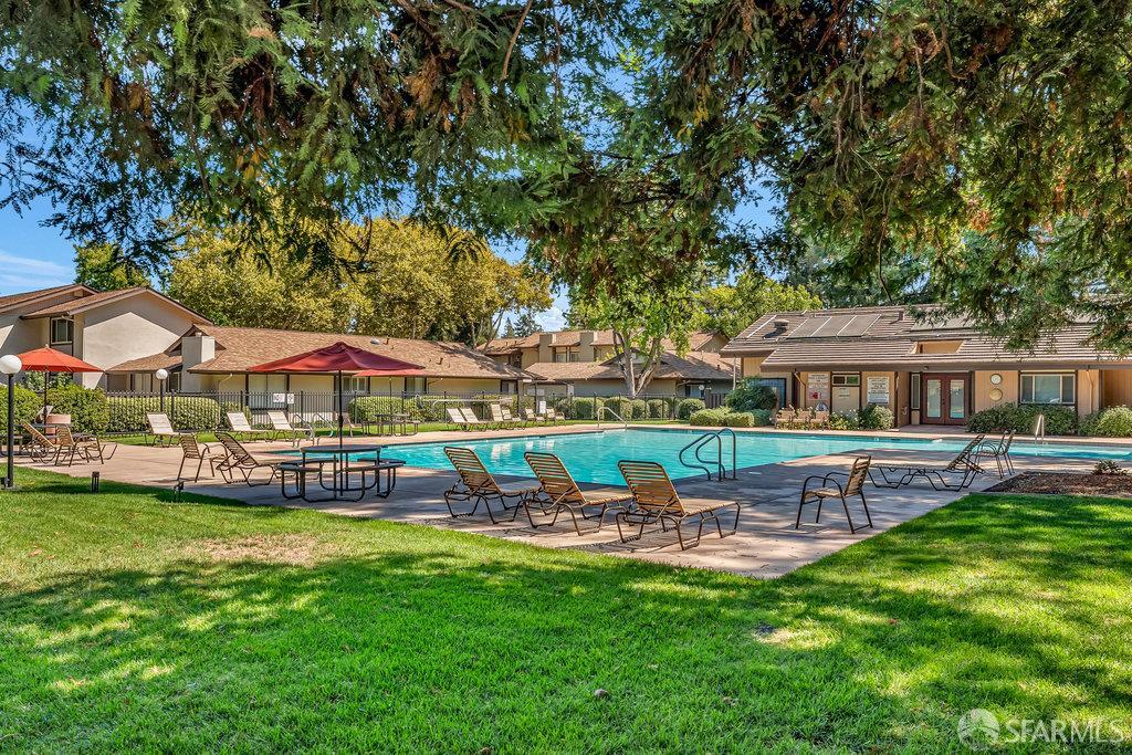 Walnut Creek, California 94598, United States, 3 Bedrooms Bedrooms, ,3 BathroomsBathrooms,Residential,Active,217744