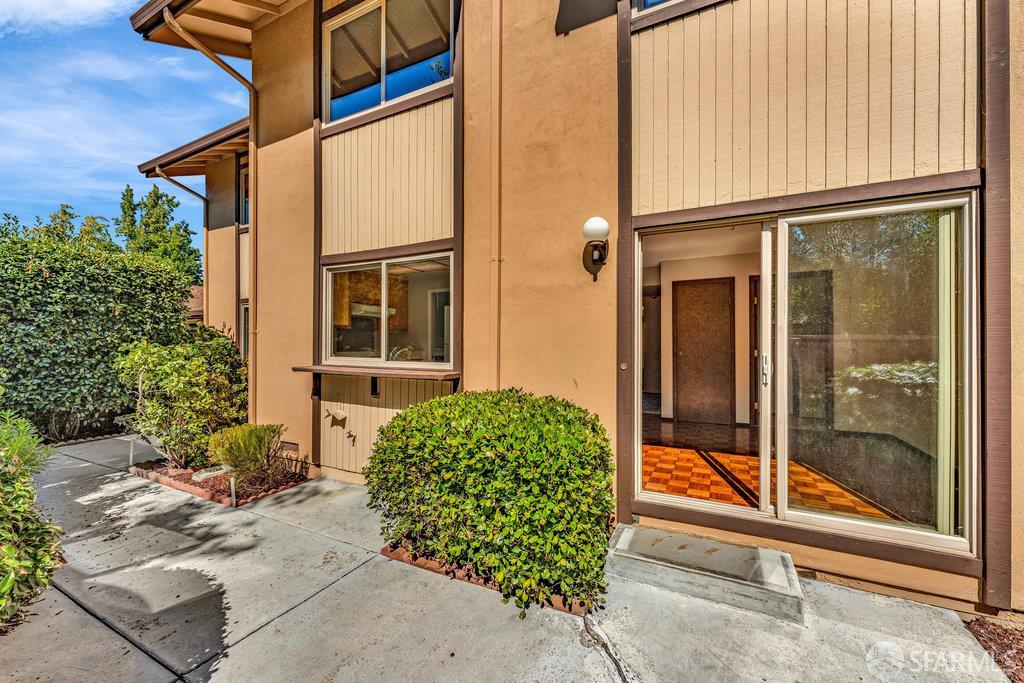 Walnut Creek, California 94598, United States, 3 Bedrooms Bedrooms, ,3 BathroomsBathrooms,Residential,Active,217744