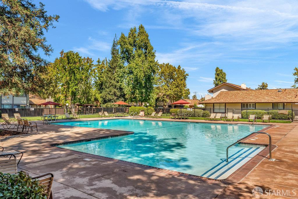 Walnut Creek, California 94598, United States, 3 Bedrooms Bedrooms, ,3 BathroomsBathrooms,Residential,Active,217744