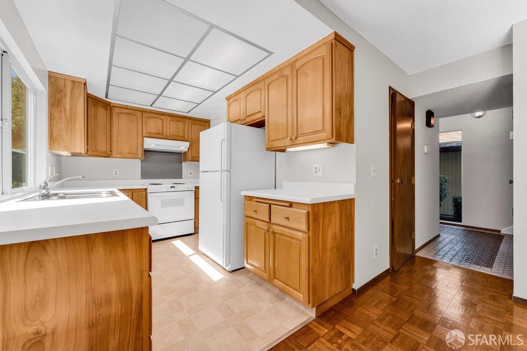 Walnut Creek, California 94598, United States, 3 Bedrooms Bedrooms, ,3 BathroomsBathrooms,Residential,Active,217744