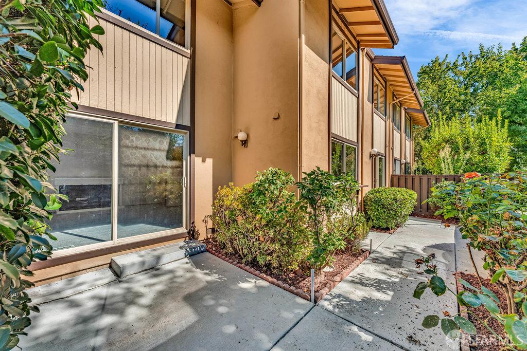 Walnut Creek, California 94598, United States, 3 Bedrooms Bedrooms, ,3 BathroomsBathrooms,Residential,Active,217744