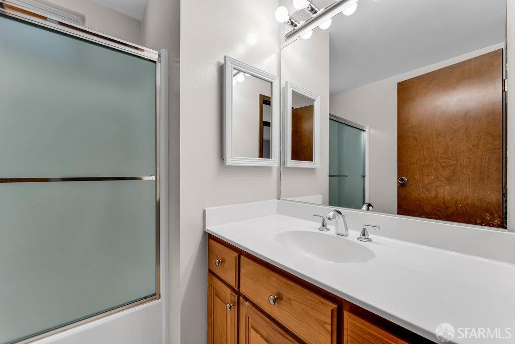 Walnut Creek, California 94598, United States, 3 Bedrooms Bedrooms, ,3 BathroomsBathrooms,Residential,Active,217744