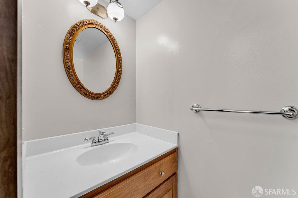 Walnut Creek, California 94598, United States, 3 Bedrooms Bedrooms, ,3 BathroomsBathrooms,Residential,Active,217744