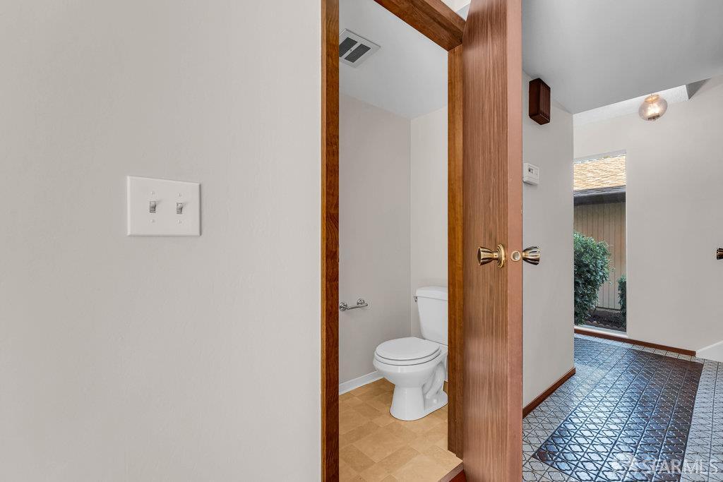 Walnut Creek, California 94598, United States, 3 Bedrooms Bedrooms, ,3 BathroomsBathrooms,Residential,Active,217744