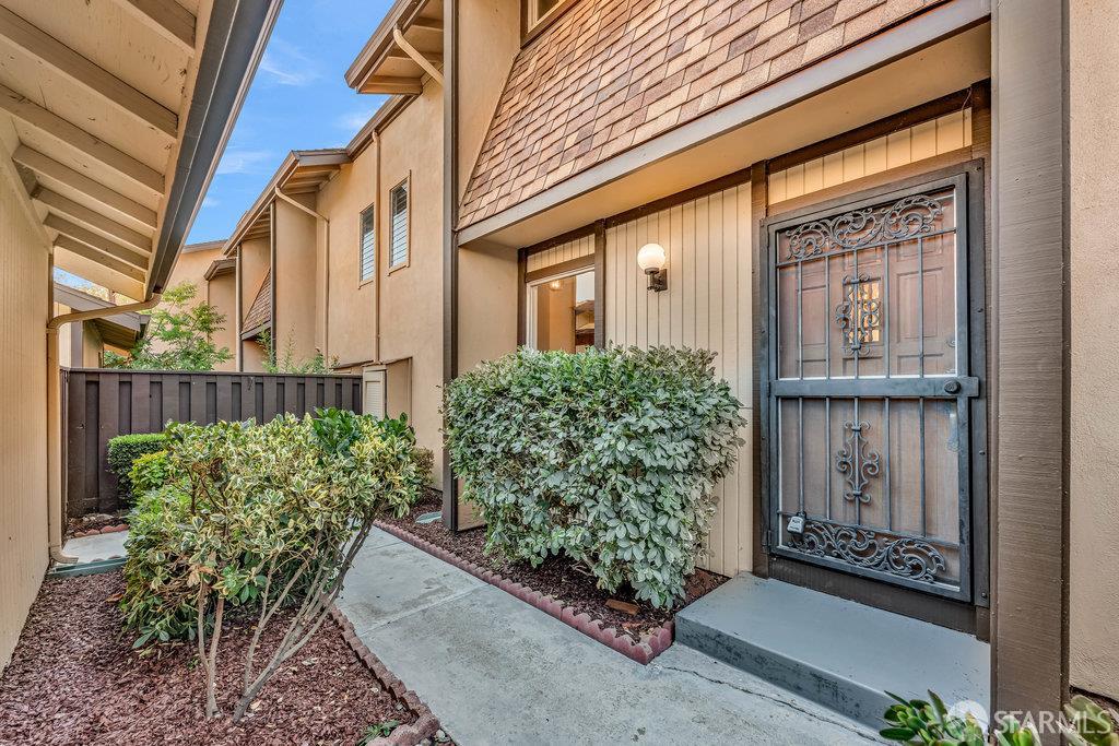 Walnut Creek, California 94598, United States, 3 Bedrooms Bedrooms, ,3 BathroomsBathrooms,Residential,Active,217744