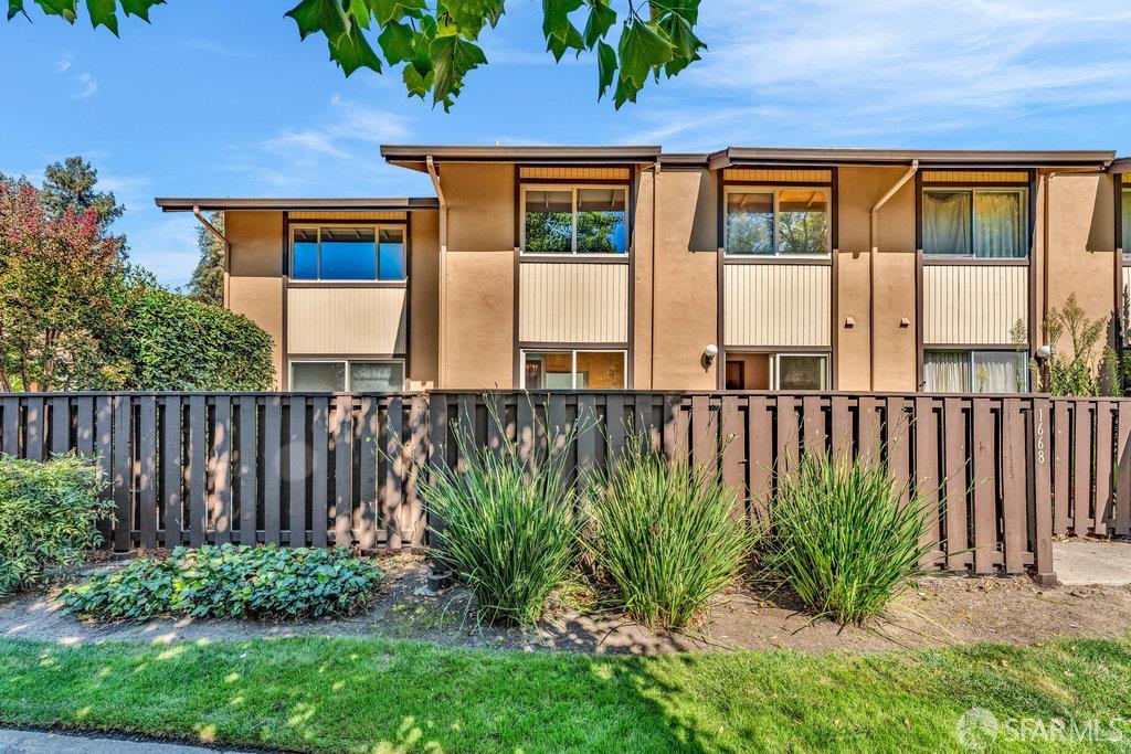 Walnut Creek, California 94598, United States, 3 Bedrooms Bedrooms, ,3 BathroomsBathrooms,Residential,Active,217744