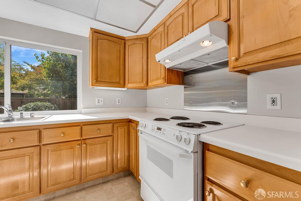 Walnut Creek, California 94598, United States, 3 Bedrooms Bedrooms, ,3 BathroomsBathrooms,Residential,Active,217744