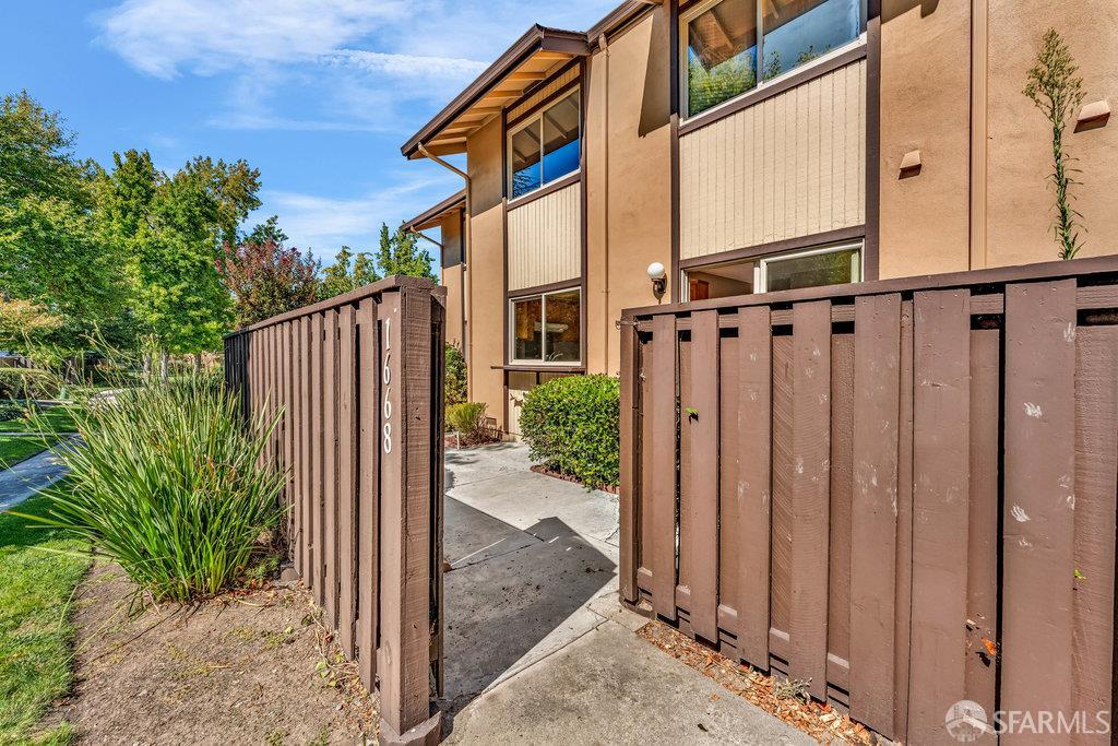 Walnut Creek, California 94598, United States, 3 Bedrooms Bedrooms, ,3 BathroomsBathrooms,Residential,Active,217744