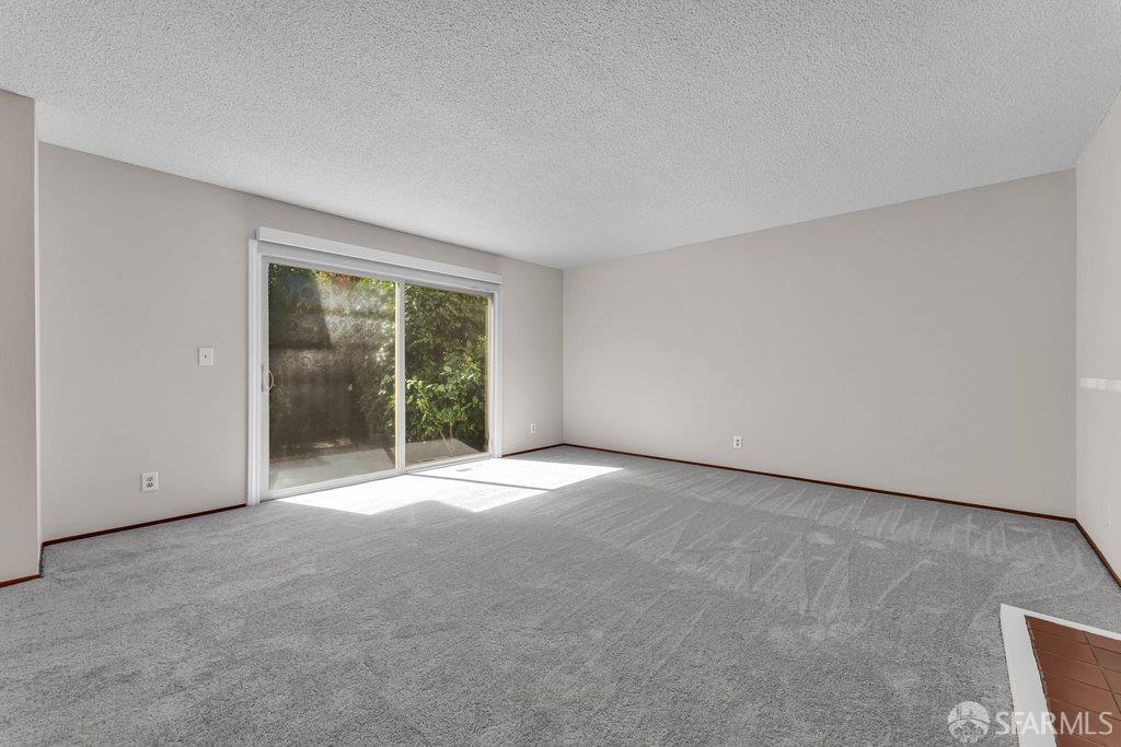 Walnut Creek, California 94598, United States, 3 Bedrooms Bedrooms, ,3 BathroomsBathrooms,Residential,Active,217744