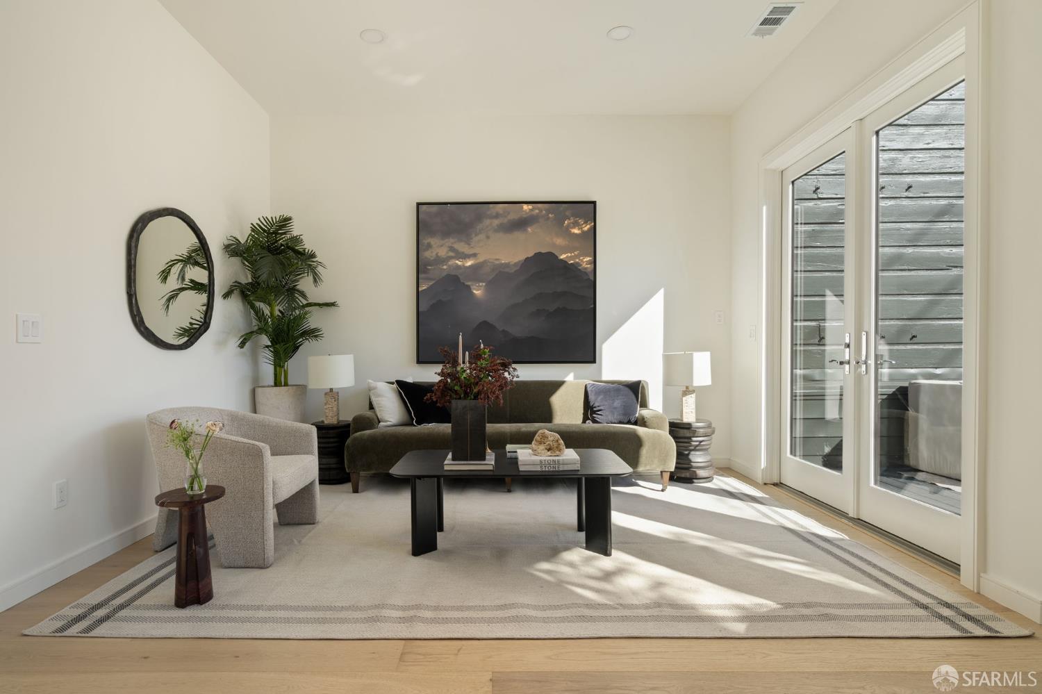 419 Laguna Street 2