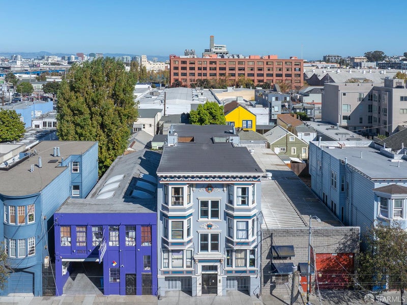 359 South Van Ness Avenue