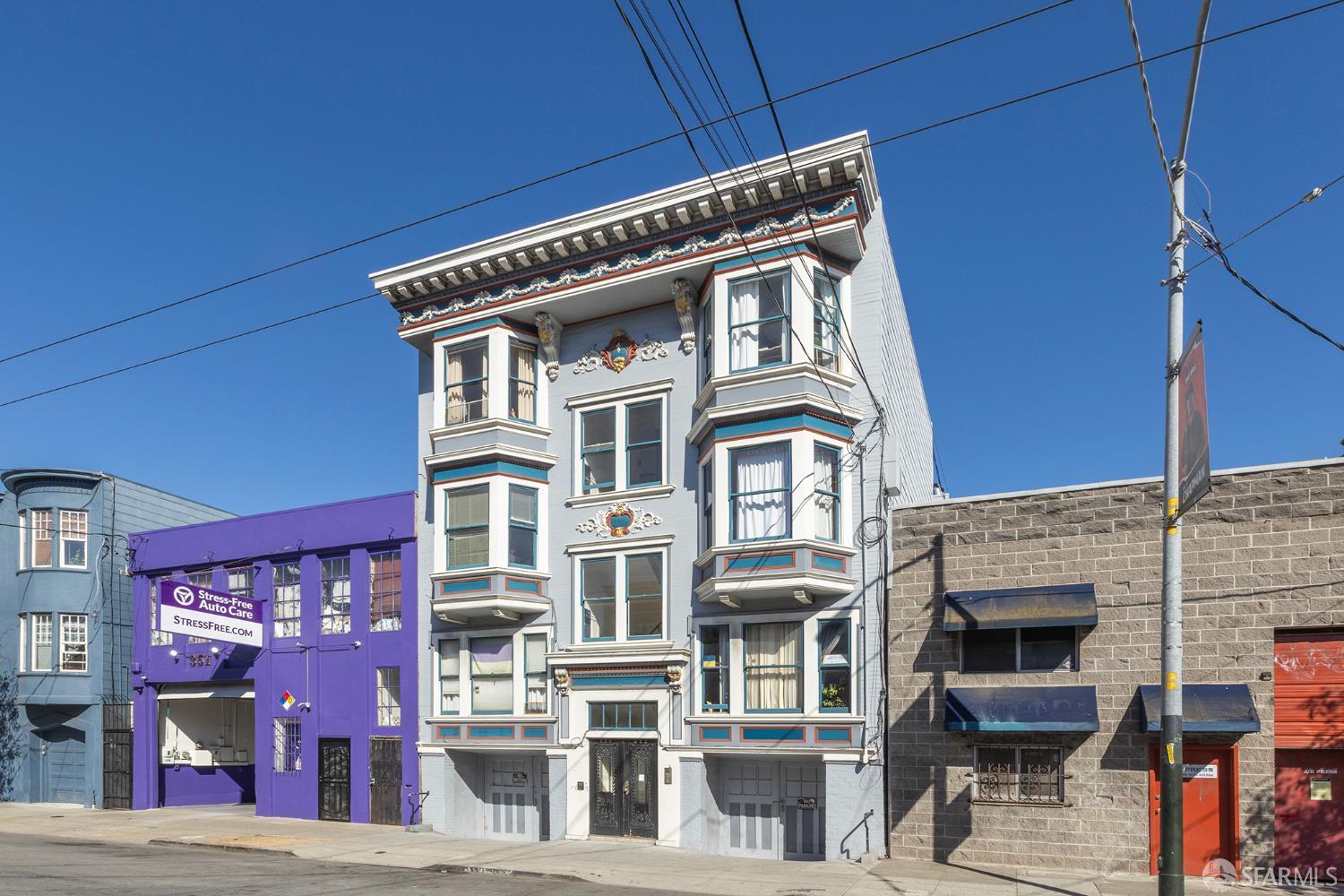 359 South Van Ness Avenue