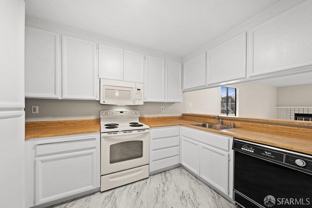 Albany, California 94706, United States, 2 Bedrooms Bedrooms, ,2 BathroomsBathrooms,Residential,Pending,1441