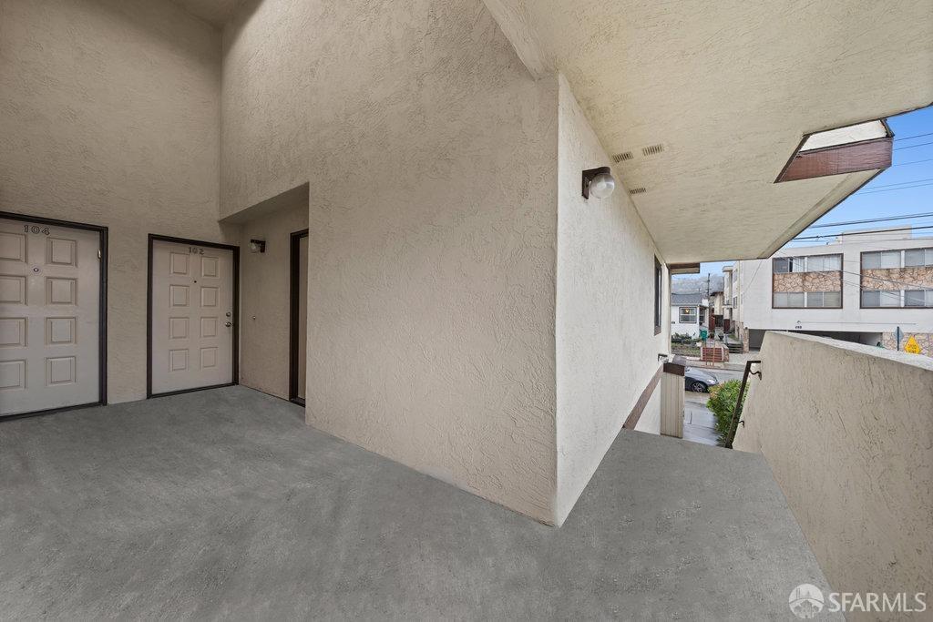 Albany, California 94706, United States, 2 Bedrooms Bedrooms, ,2 BathroomsBathrooms,Residential,Pending,1441