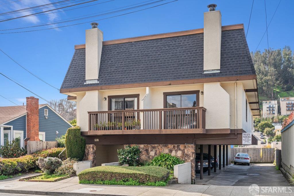 Albany, California 94706, United States, 2 Bedrooms Bedrooms, ,2 BathroomsBathrooms,Residential,Pending,1441