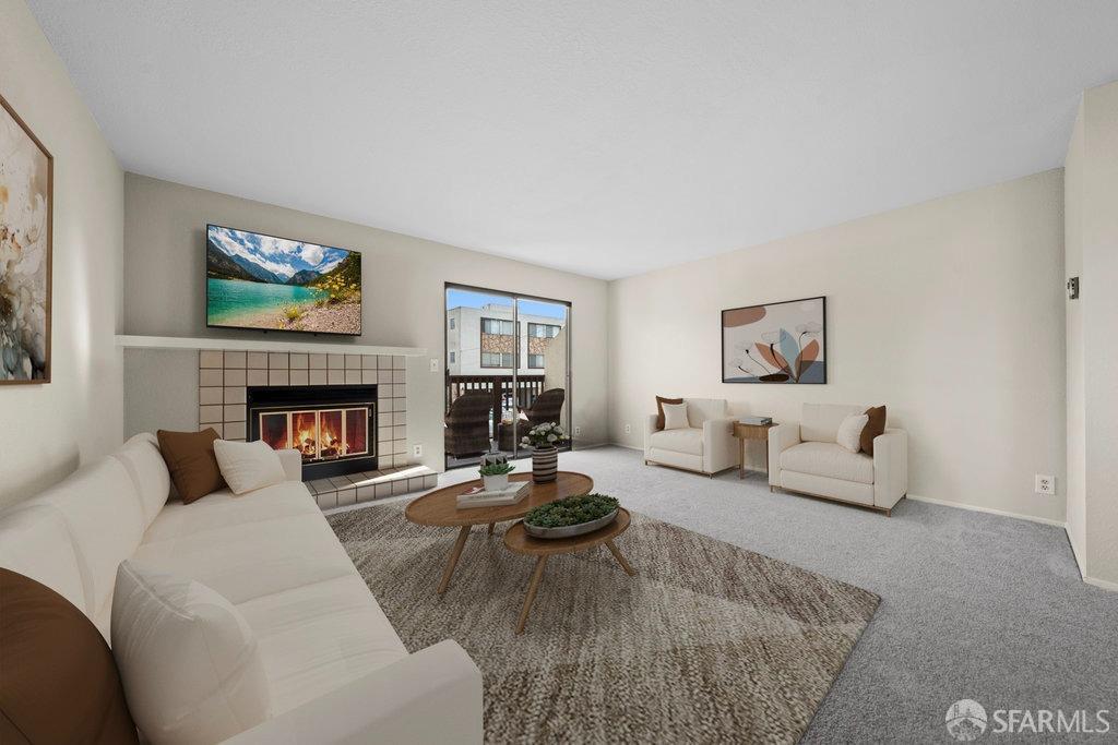 Albany, California 94706, United States, 2 Bedrooms Bedrooms, ,2 BathroomsBathrooms,Residential,Pending,1441