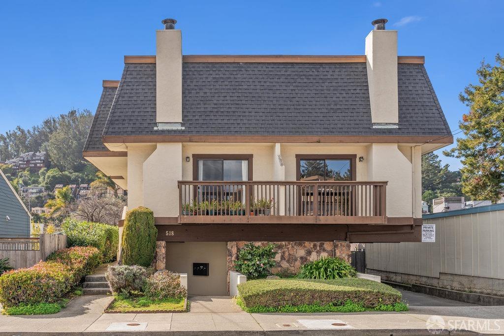 Albany, California 94706, United States, 2 Bedrooms Bedrooms, ,2 BathroomsBathrooms,Residential,Pending,1441