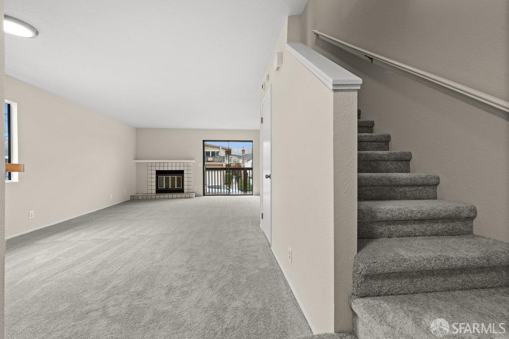 Albany, California 94706, United States, 2 Bedrooms Bedrooms, ,2 BathroomsBathrooms,Residential,Pending,1441