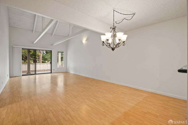 6023 Montgomery Corner