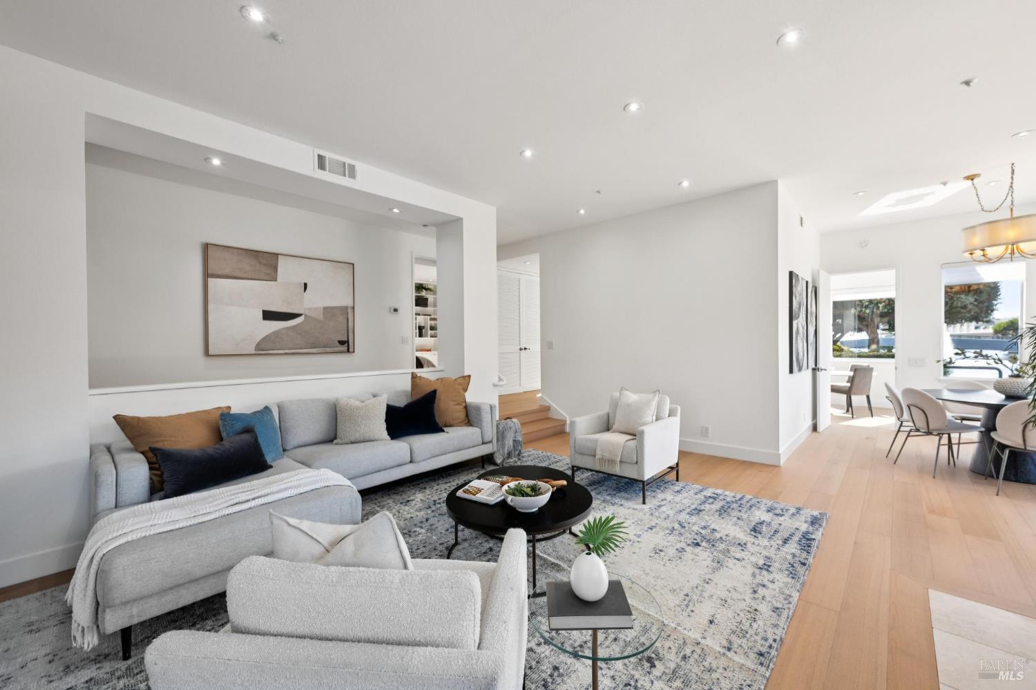 48 Lagoon Vista