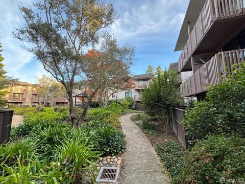 A home in San Bruno