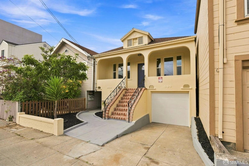 418 Baden Avenue
