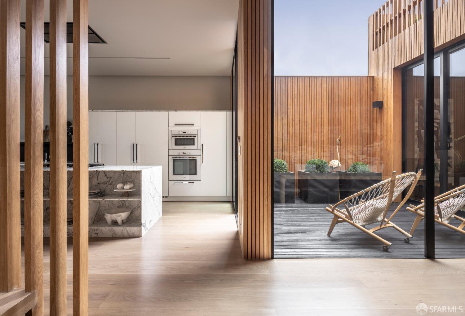 1864 Greenwich Street