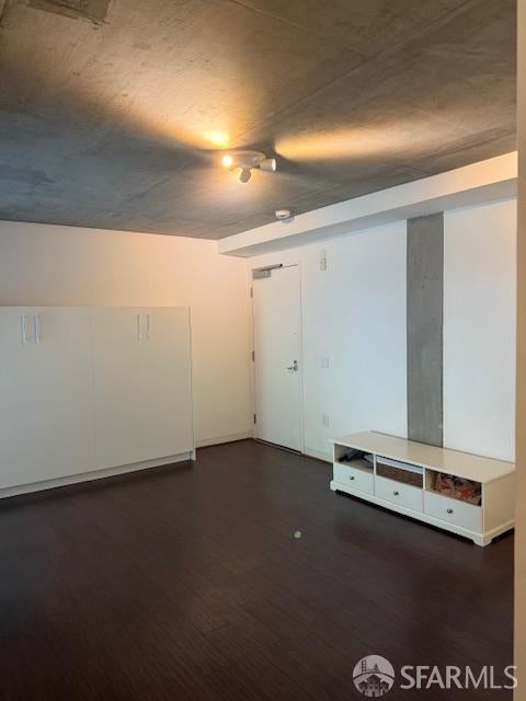8 Octavia Boulevard 407