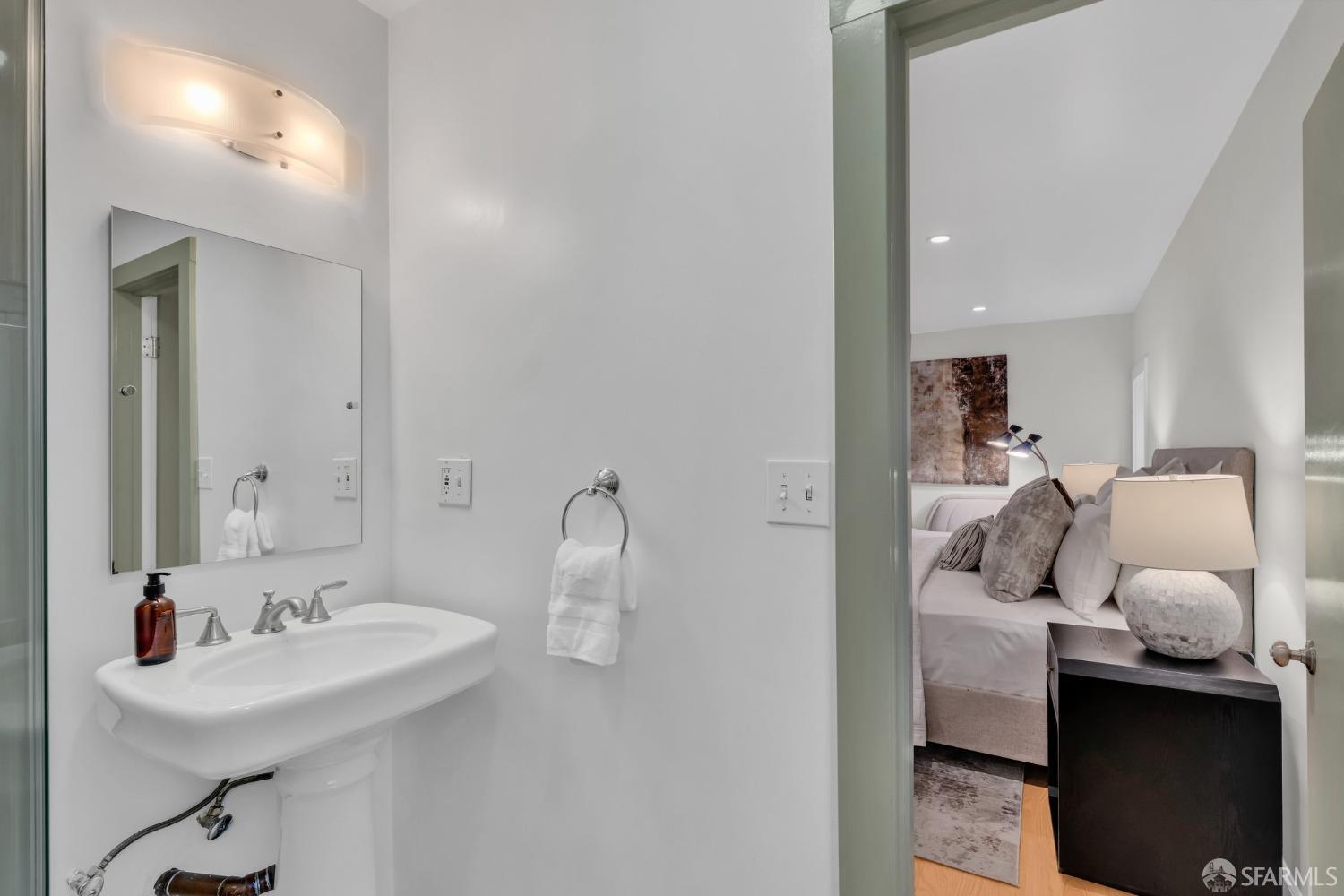 San Francisco, California 94127, United States, 3 Bedrooms Bedrooms, ,2 BathroomsBathrooms,Residential,Pending,115376