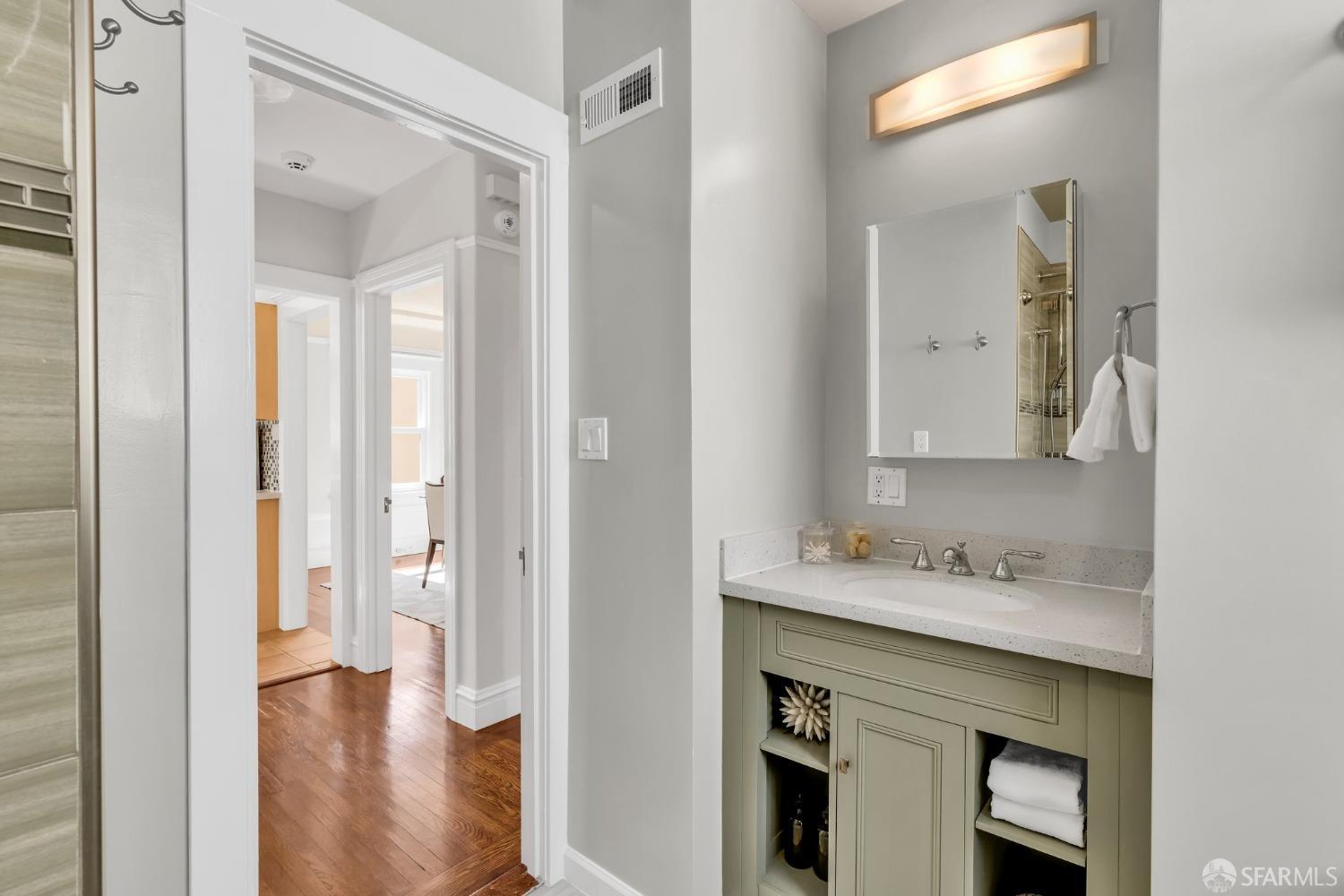 San Francisco, California 94127, United States, 3 Bedrooms Bedrooms, ,2 BathroomsBathrooms,Residential,Pending,115376