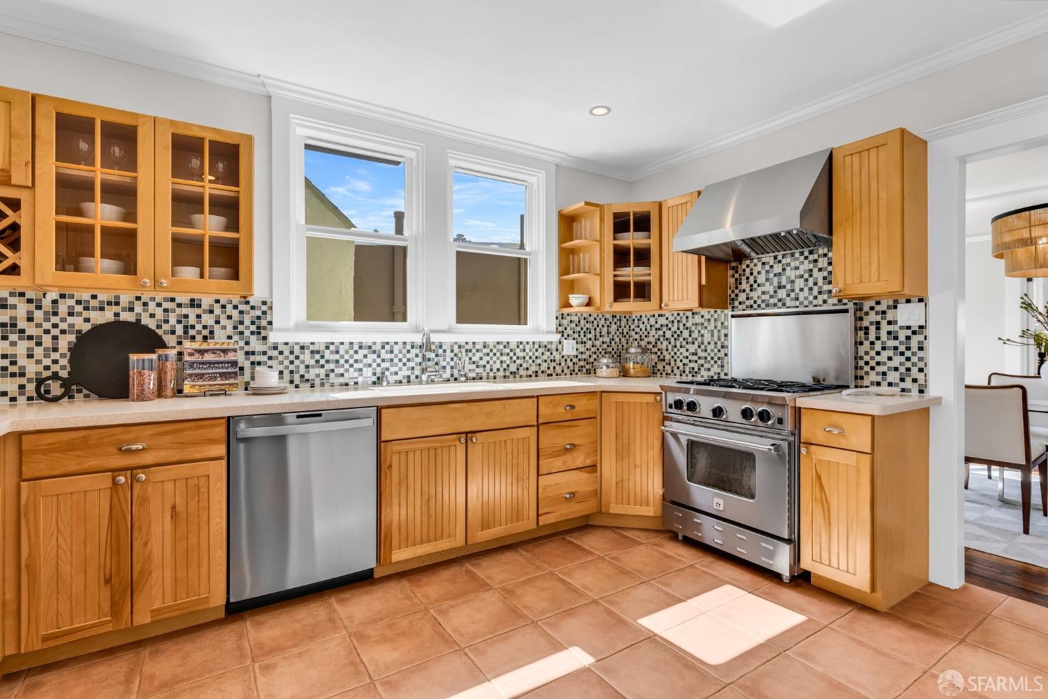 San Francisco, California 94127, United States, 3 Bedrooms Bedrooms, ,2 BathroomsBathrooms,Residential,Pending,115376