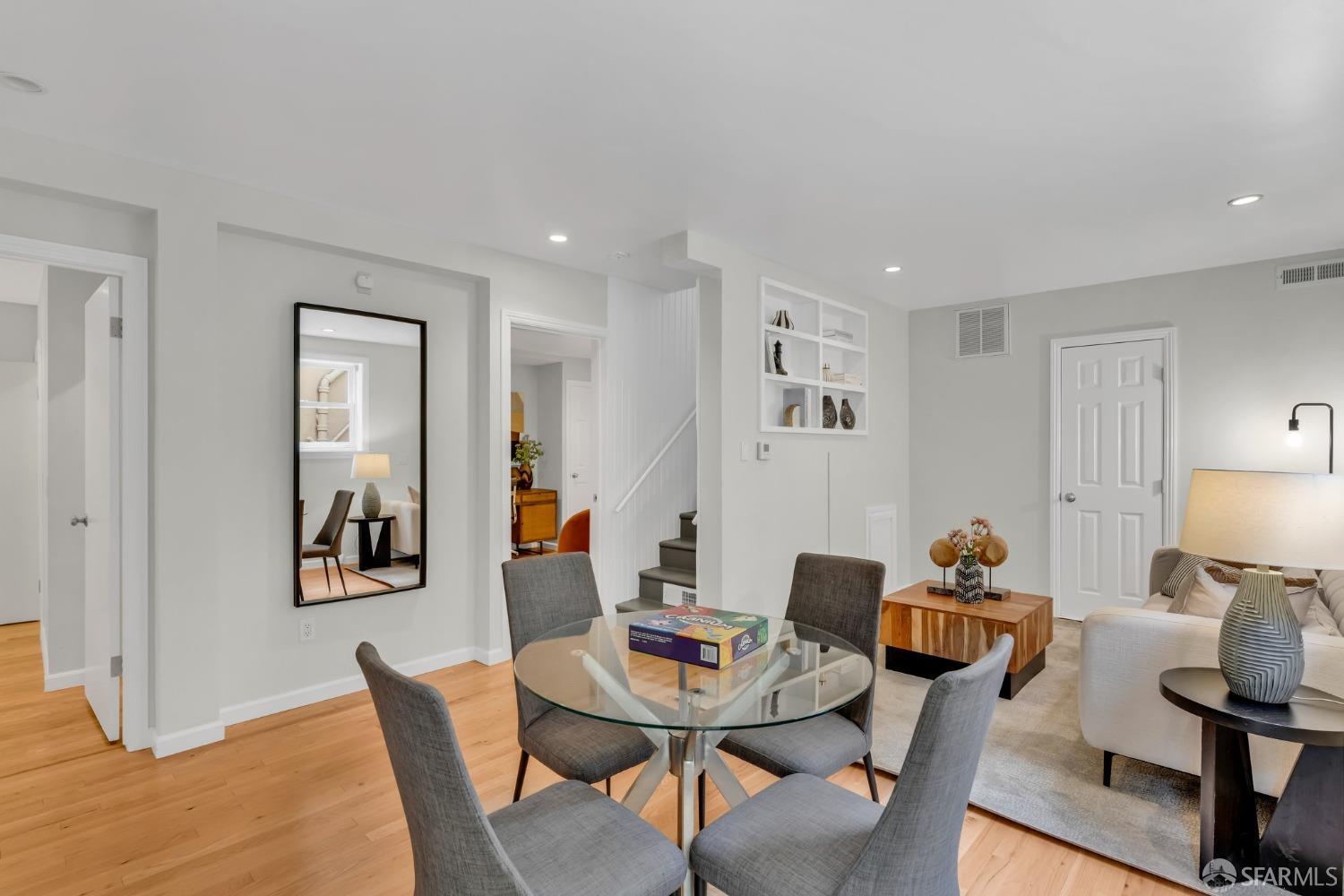 San Francisco, California 94127, United States, 3 Bedrooms Bedrooms, ,2 BathroomsBathrooms,Residential,Pending,115376