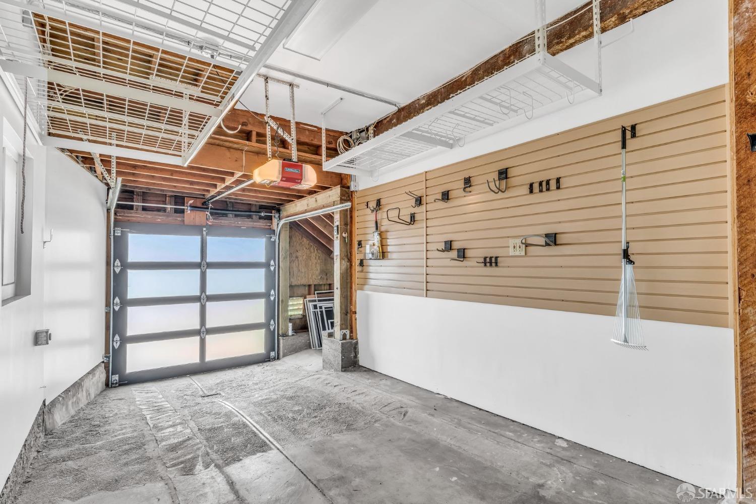 San Francisco, California 94127, United States, 3 Bedrooms Bedrooms, ,2 BathroomsBathrooms,Residential,Pending,115376