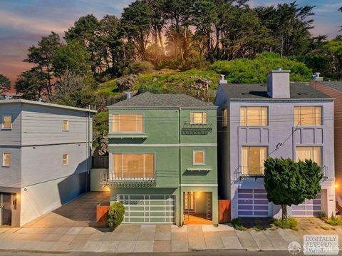 2056 14th Avenue San Francisco CA 94116