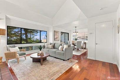 352 Innisfree Drive Daly City CA 94015