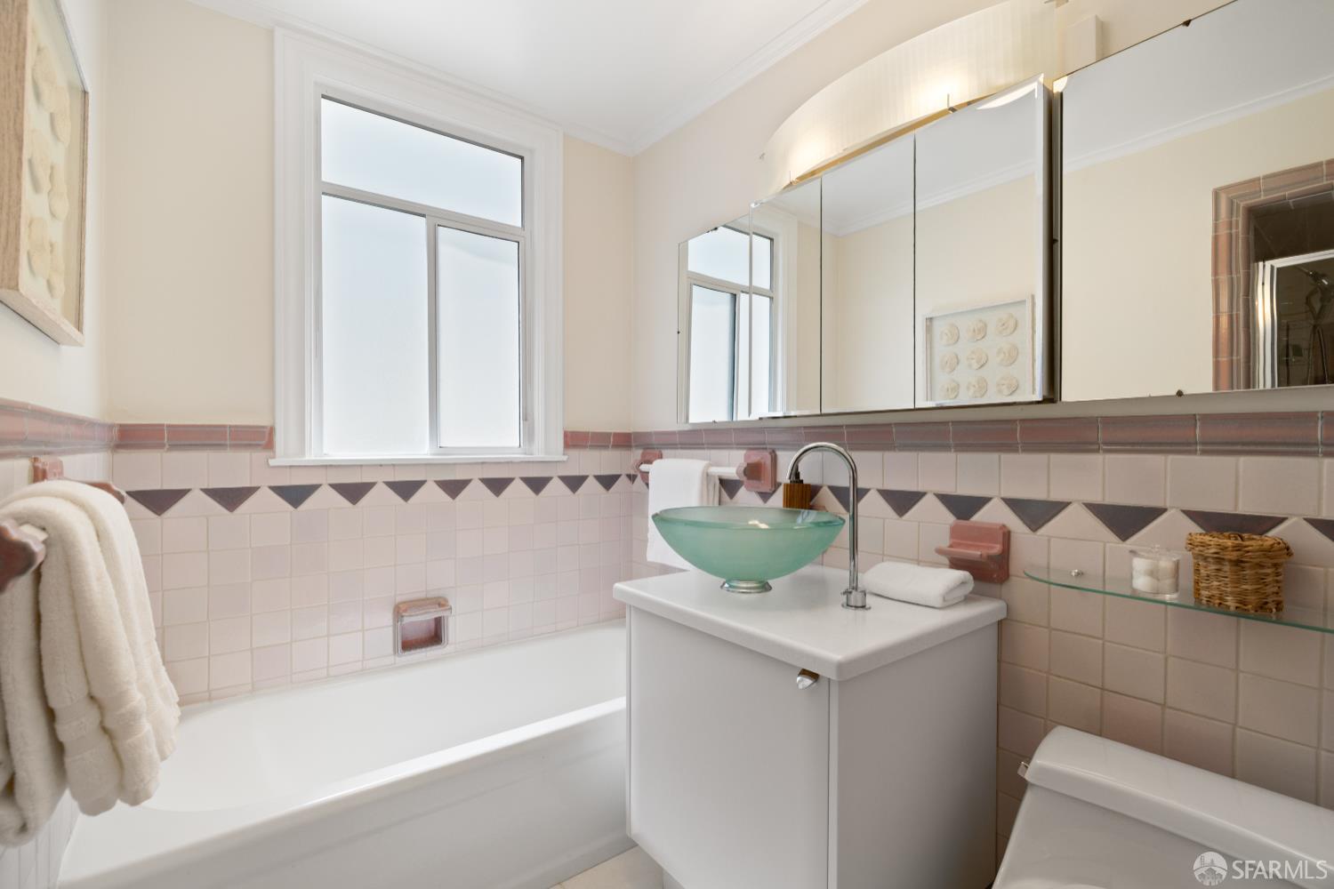 San Francisco, California 94127, United States, 3 Bedrooms Bedrooms, ,2 BathroomsBathrooms,Residential,Active,154624