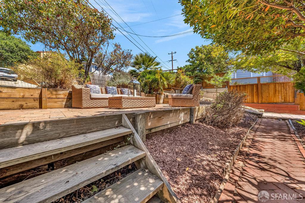 Kensington, California 94707, United States, 4 Bedrooms Bedrooms, ,4 BathroomsBathrooms,Residential,Contingent,203456