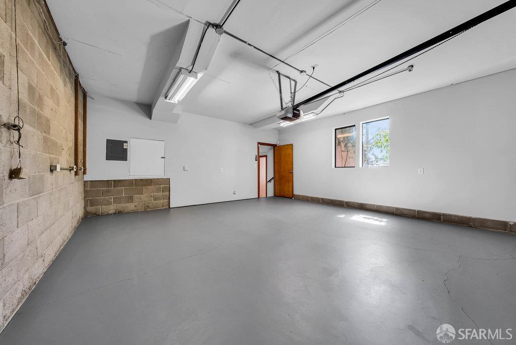 Kensington, California 94707, United States, 4 Bedrooms Bedrooms, ,4 BathroomsBathrooms,Residential,Contingent,203456