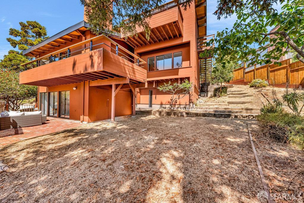 Kensington, California 94707, United States, 4 Bedrooms Bedrooms, ,4 BathroomsBathrooms,Residential,Contingent,203456