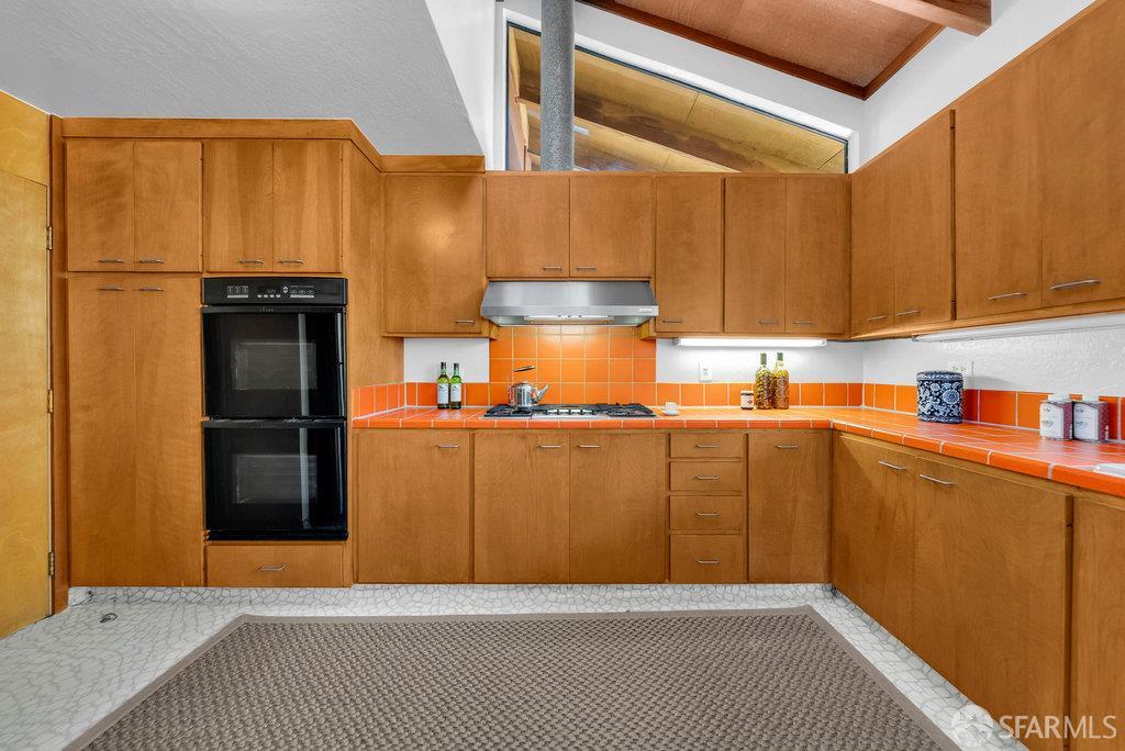 Kensington, California 94707, United States, 4 Bedrooms Bedrooms, ,4 BathroomsBathrooms,Residential,Contingent,203456