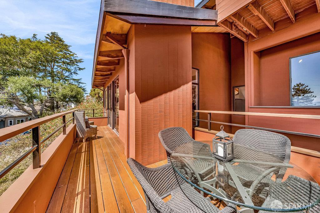 Kensington, California 94707, United States, 4 Bedrooms Bedrooms, ,4 BathroomsBathrooms,Residential,Contingent,203456