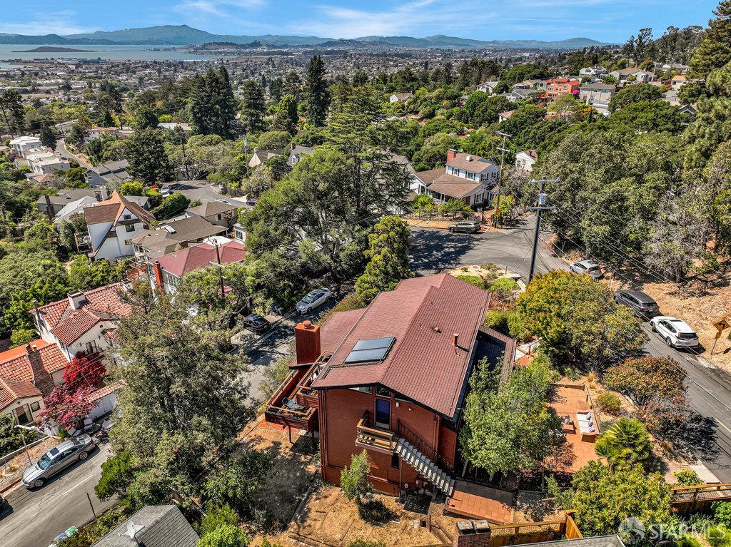 Kensington, California 94707, United States, 4 Bedrooms Bedrooms, ,4 BathroomsBathrooms,Residential,Contingent,203456