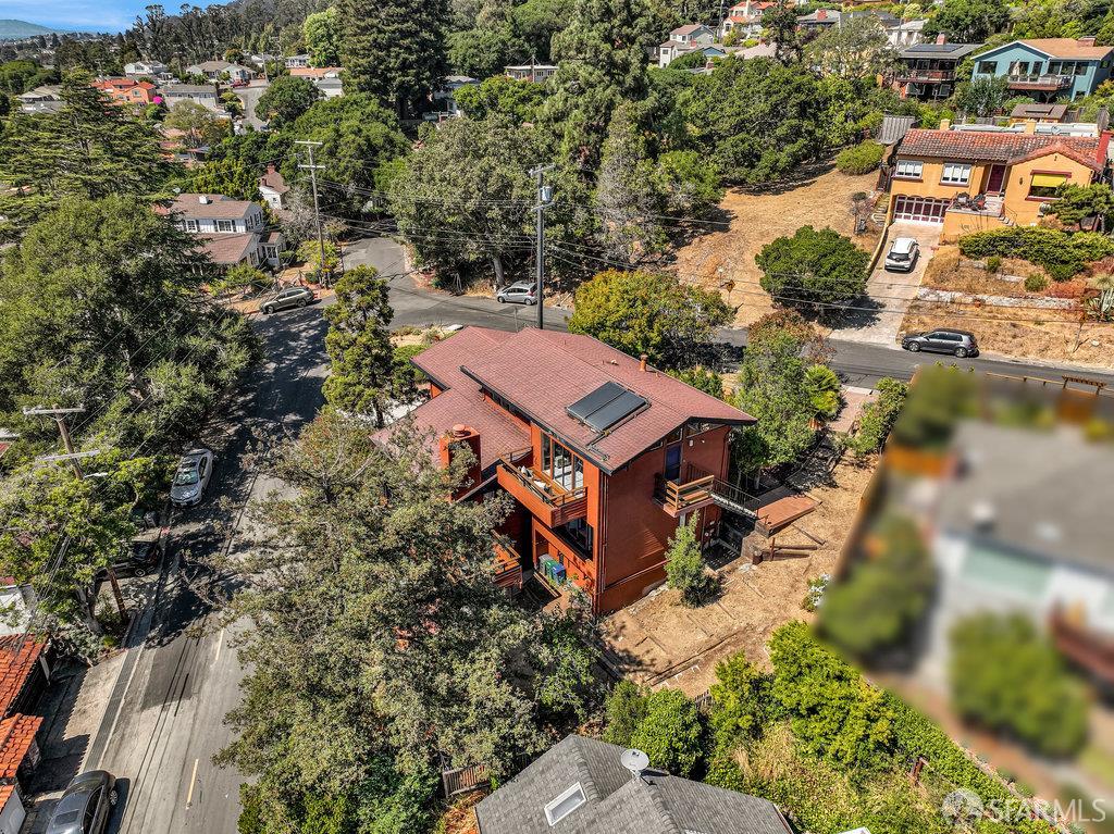 Kensington, California 94707, United States, 4 Bedrooms Bedrooms, ,4 BathroomsBathrooms,Residential,Contingent,203456