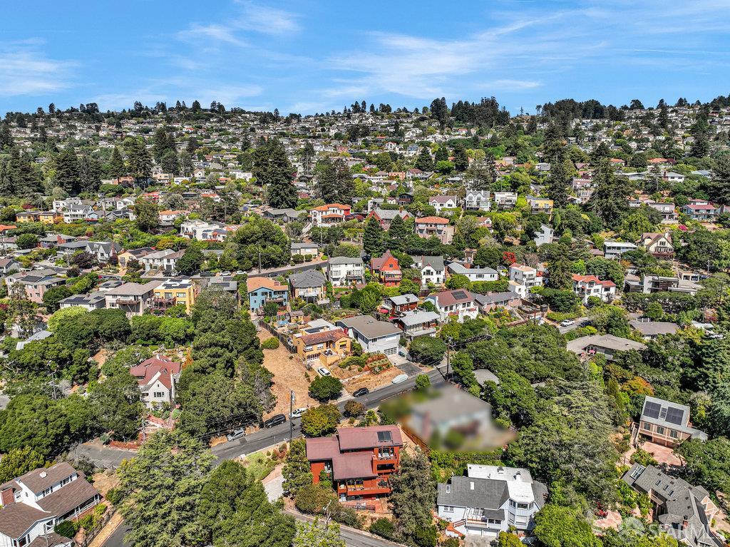 Kensington, California 94707, United States, 4 Bedrooms Bedrooms, ,4 BathroomsBathrooms,Residential,Contingent,203456