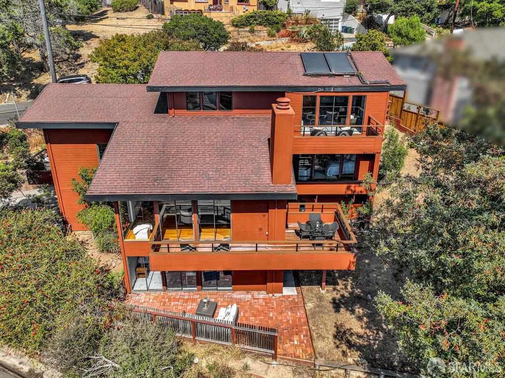 Kensington, California 94707, United States, 4 Bedrooms Bedrooms, ,4 BathroomsBathrooms,Residential,Contingent,203456