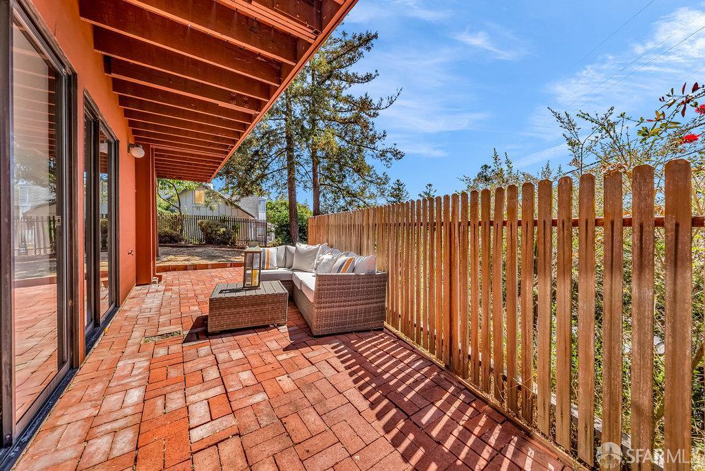 Kensington, California 94707, United States, 4 Bedrooms Bedrooms, ,4 BathroomsBathrooms,Residential,Contingent,203456