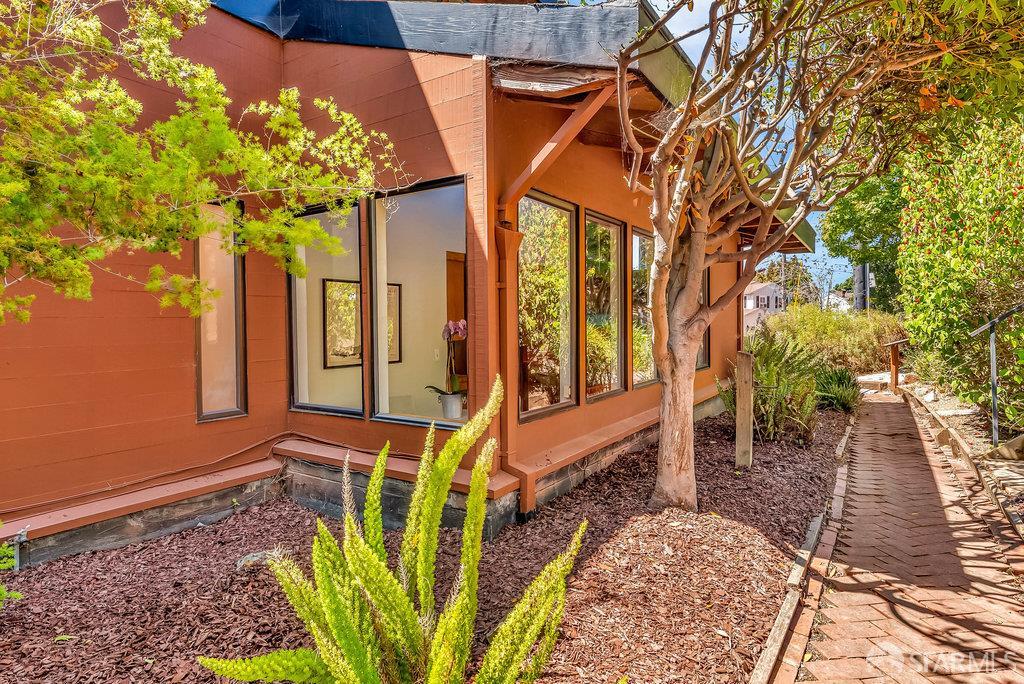 Kensington, California 94707, United States, 4 Bedrooms Bedrooms, ,4 BathroomsBathrooms,Residential,Contingent,203456