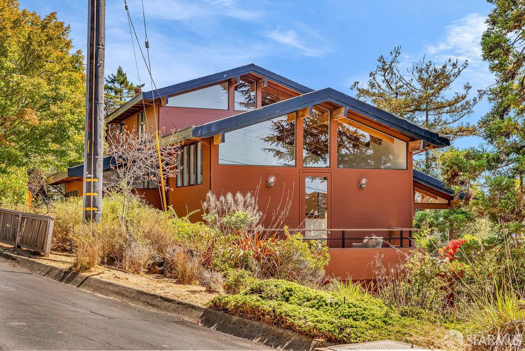 Kensington, California 94707, United States, 4 Bedrooms Bedrooms, ,4 BathroomsBathrooms,Residential,Contingent,203456