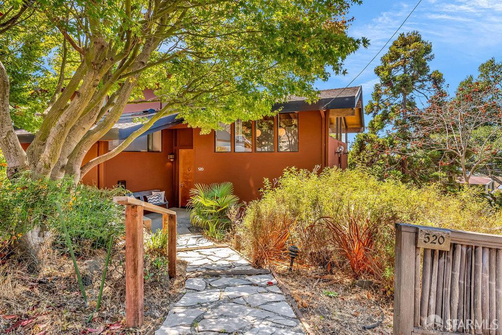 Kensington, California 94707, United States, 4 Bedrooms Bedrooms, ,4 BathroomsBathrooms,Residential,Contingent,203456