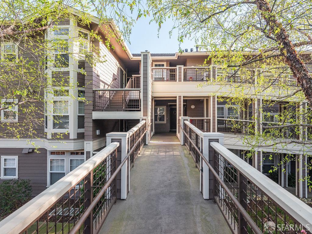 831 Swallowtail Court